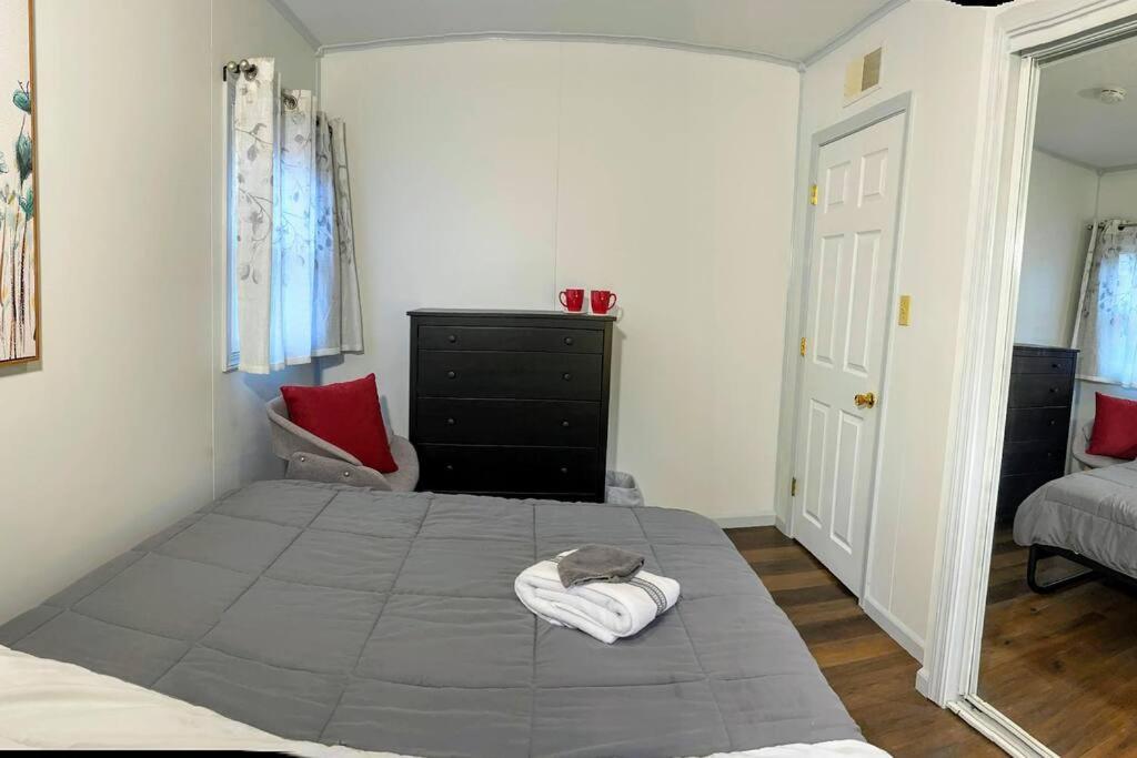 *King Bed/3Bds House Near Naval Base & 6Flags* Apartment Waukegan Luaran gambar